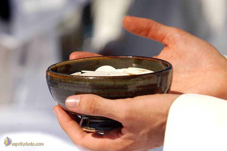 Nom de l'image : D1164163-01_(c)Norbert-JUNG — Description :  Lourdes 2004 - PËlerinage du Pape ‡ Lourdes